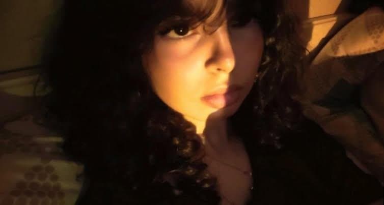 Gros cul algérienne cheveux bouclé