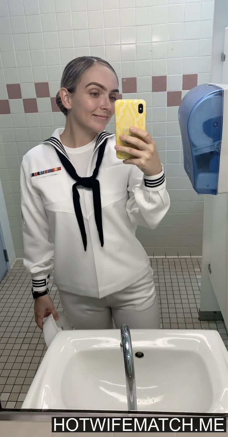 Wife Obsessed with Swallowing Strangers’ Loads While Hubby Watches