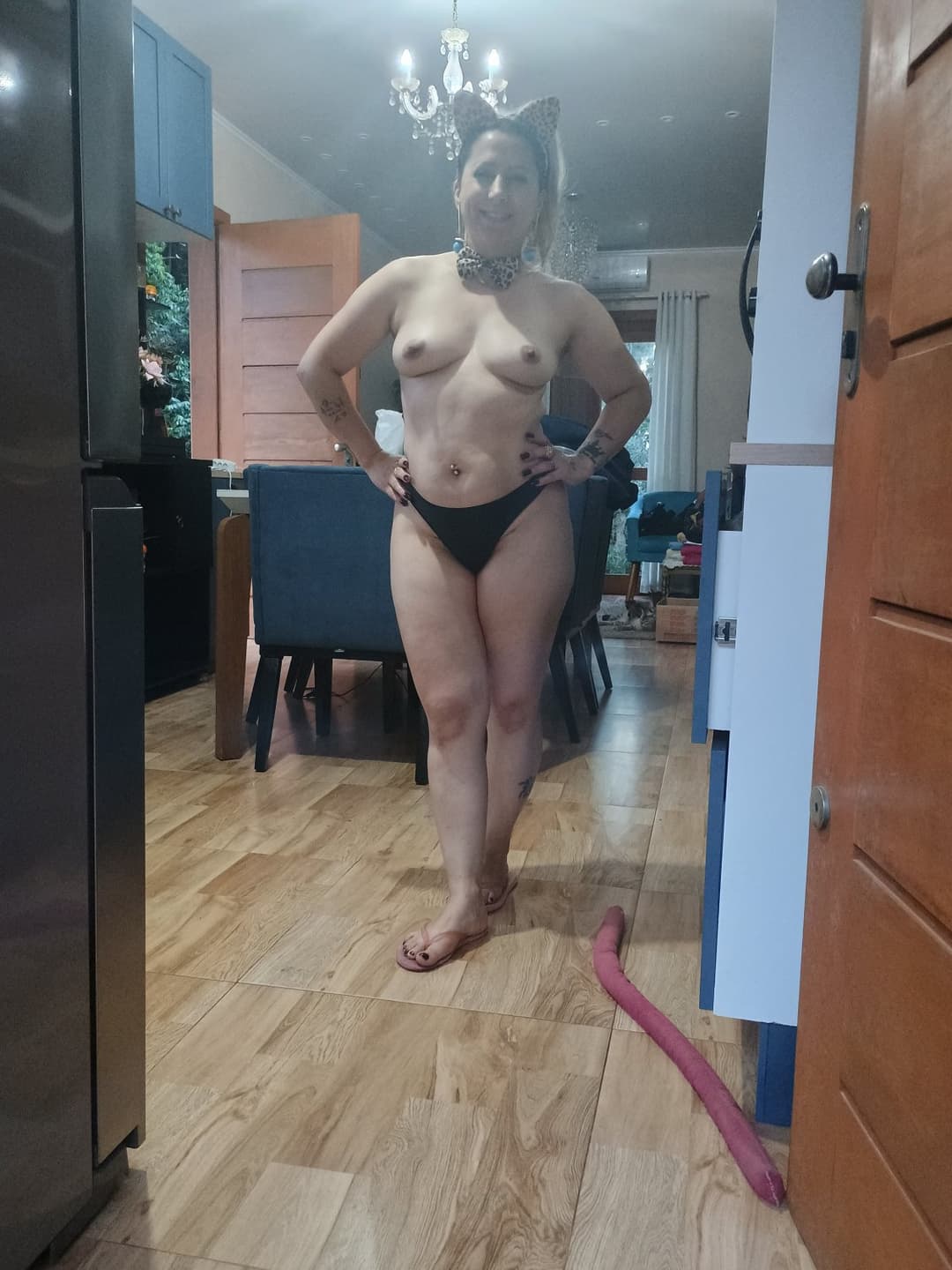 # Q Delicia Loirinha Casada linda sexy adora exibição e sexo anal seios lindos p2