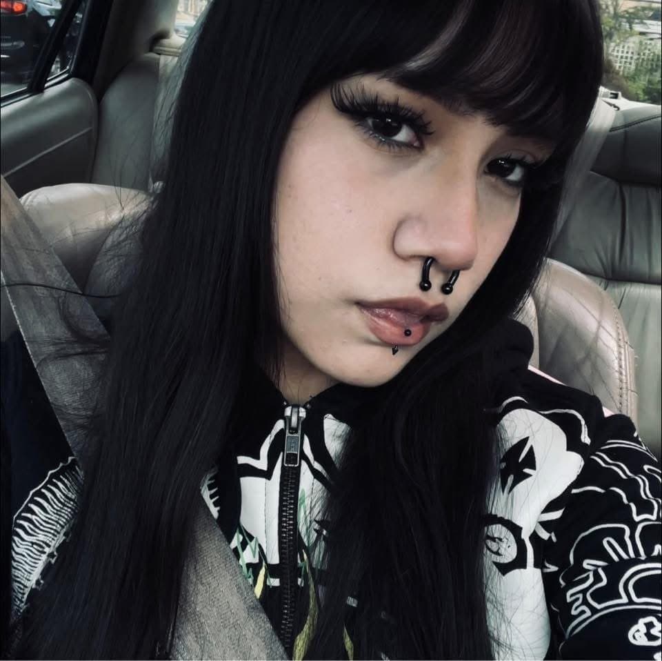 20 year old chicago nerd emo slut is hiding a big secret lol can’t hide those big juicy tits forever