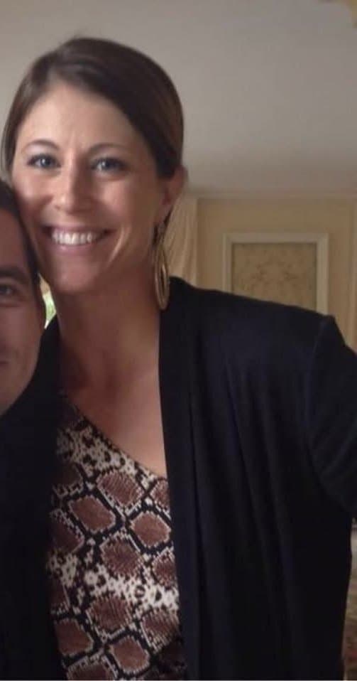 “Wholesome” ladies Kelly & Breanna showing some skin on stage