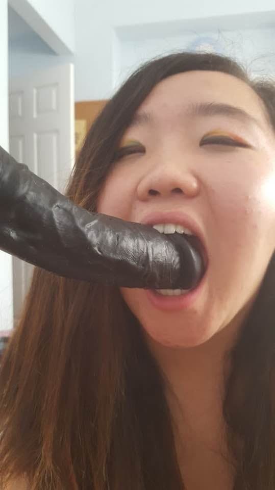 Slutty MILF Kiara loves being shown off