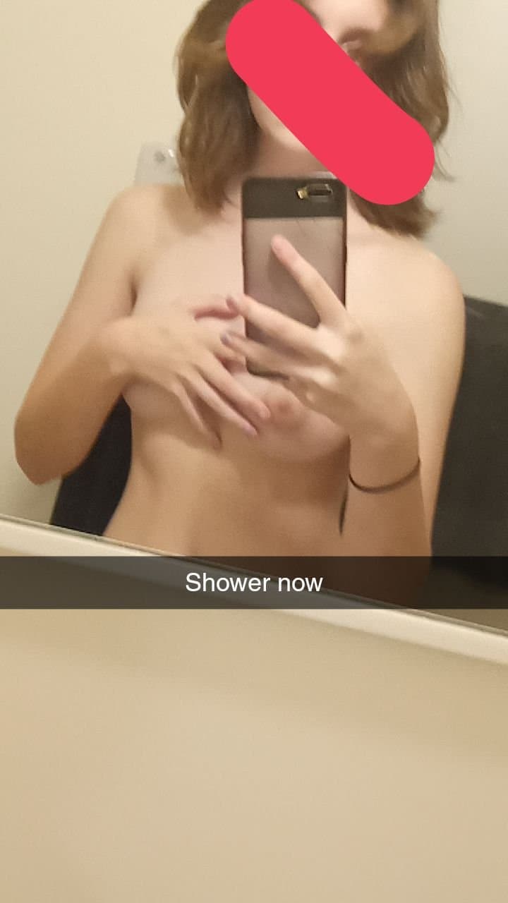 Click to view full size Hunter Vandersteen nude slut teen