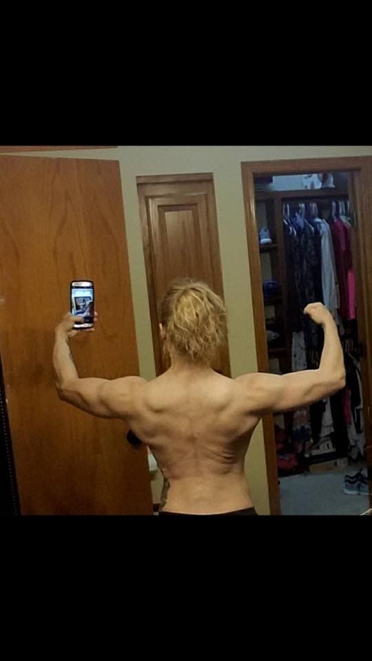 Brock Loves Working Out and Sucking Cock