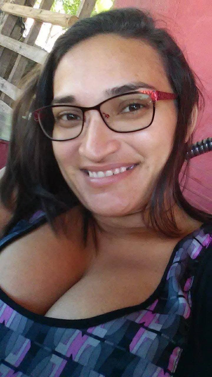 tia Leninha, a tia puta do meu amigo