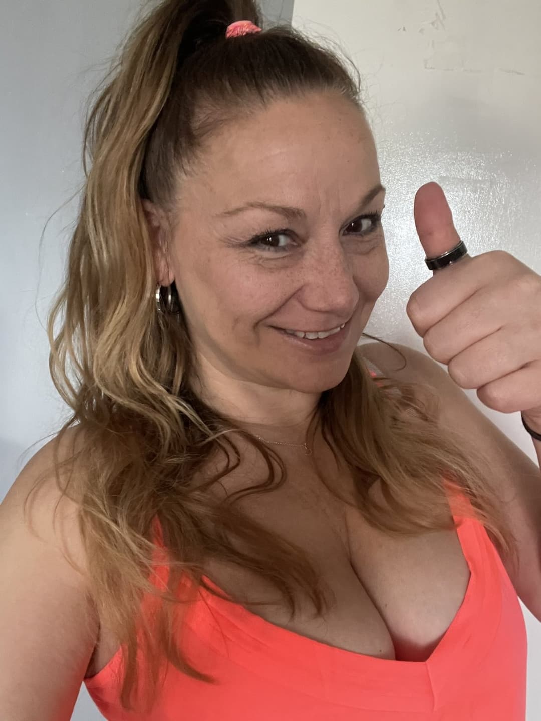 Sexy suggestive Janice