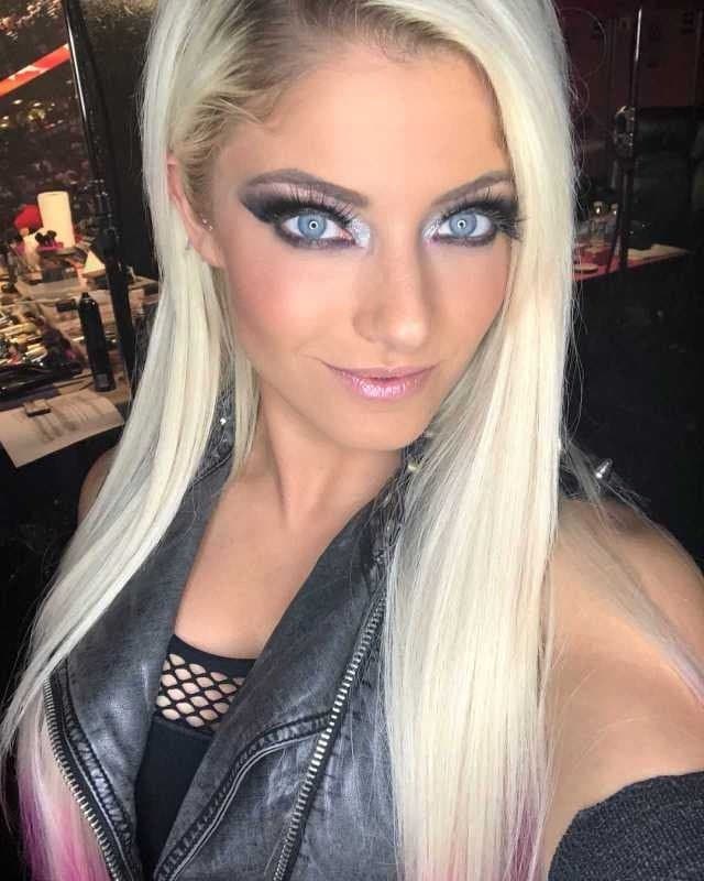 Alexa bliss la troia della wwe