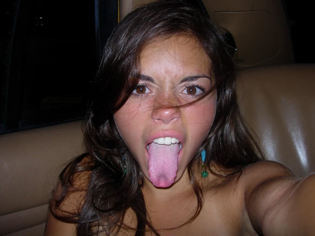 Tongue out for daddy part 1