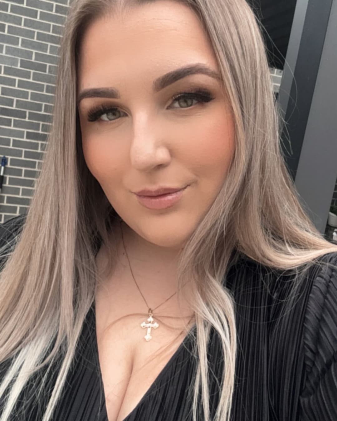 Kik fitfunseeker to discuss this blonde Aussie bbw and her fuckable face and DSLs. Tribs, edits, cap