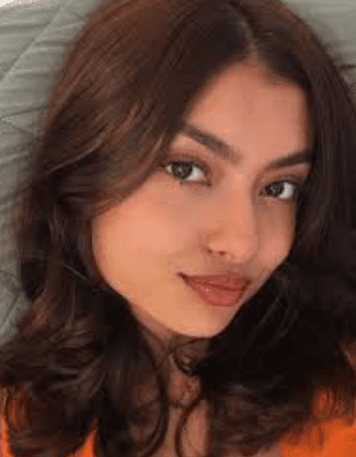 Model slut Tora Rozario sucking on black dick and balls