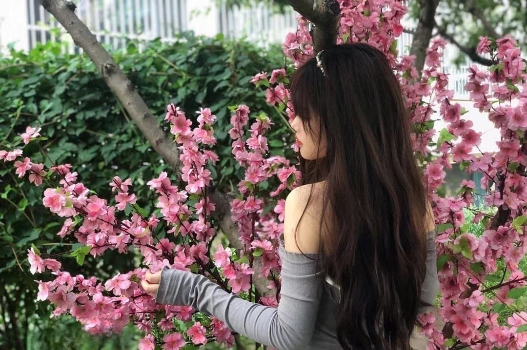 Chinese student has been trained to suck dicks