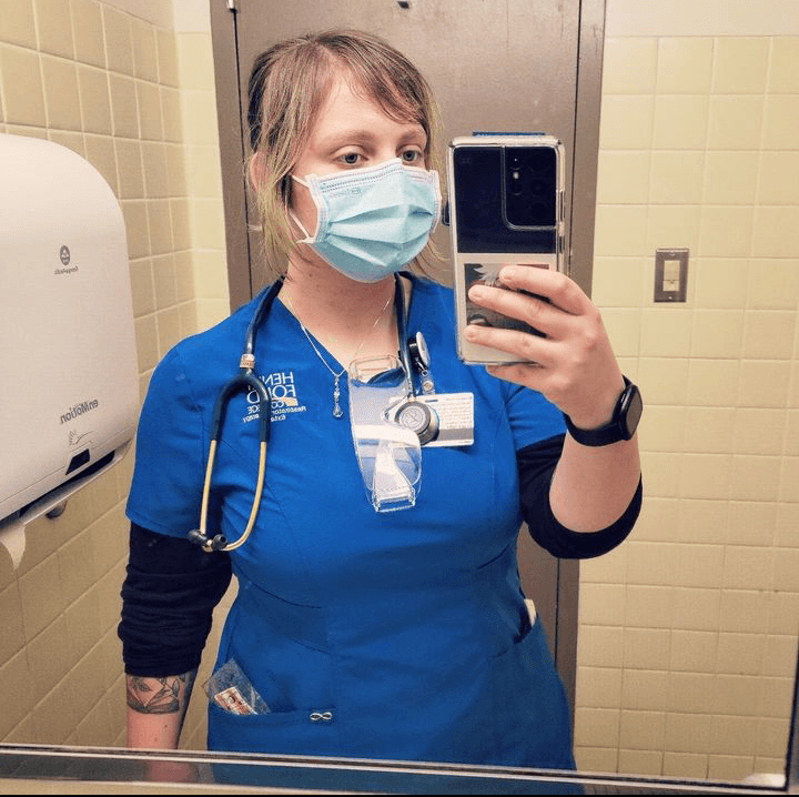 White girl cosplayer, with thick thighs and a fatass, breeding material