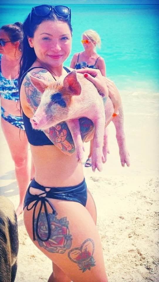 hot mom saw my big bulge and wanted me to rate her,hmu on kik: hung_n_veiny for big cock