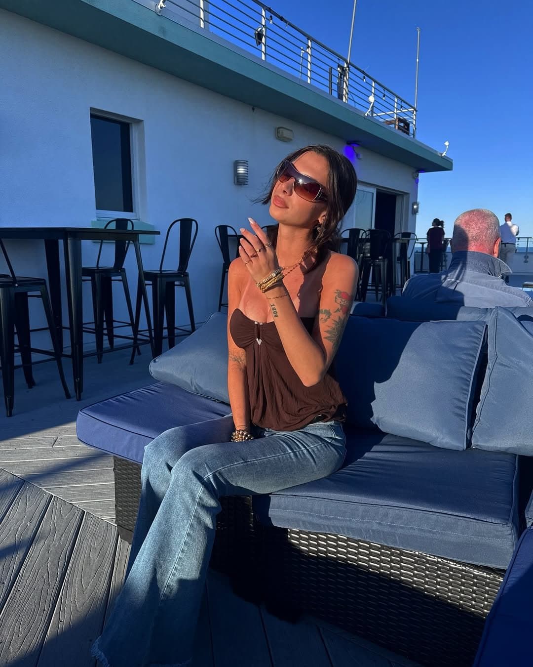 Sisters friend grew up super hot and was licking my buddies balls at this house party