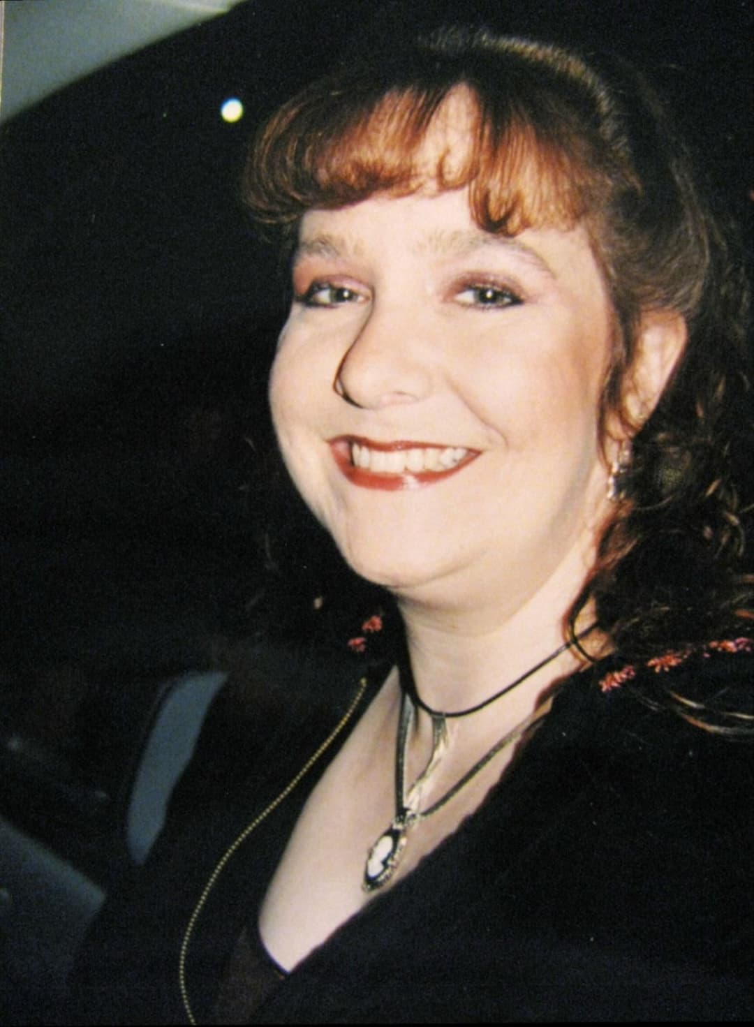 Click to view full size Hairy milf Chris shown off