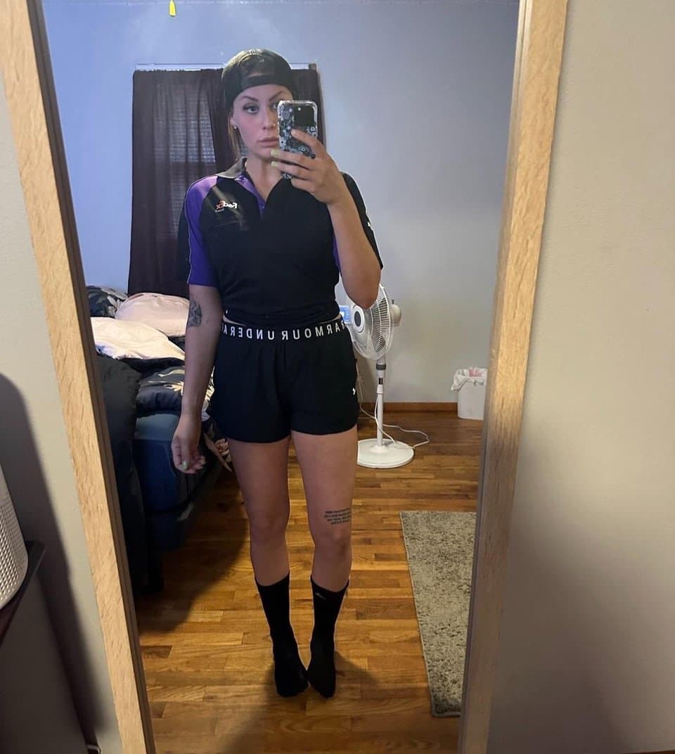 Britt, Fed Ex Slut sucking cock