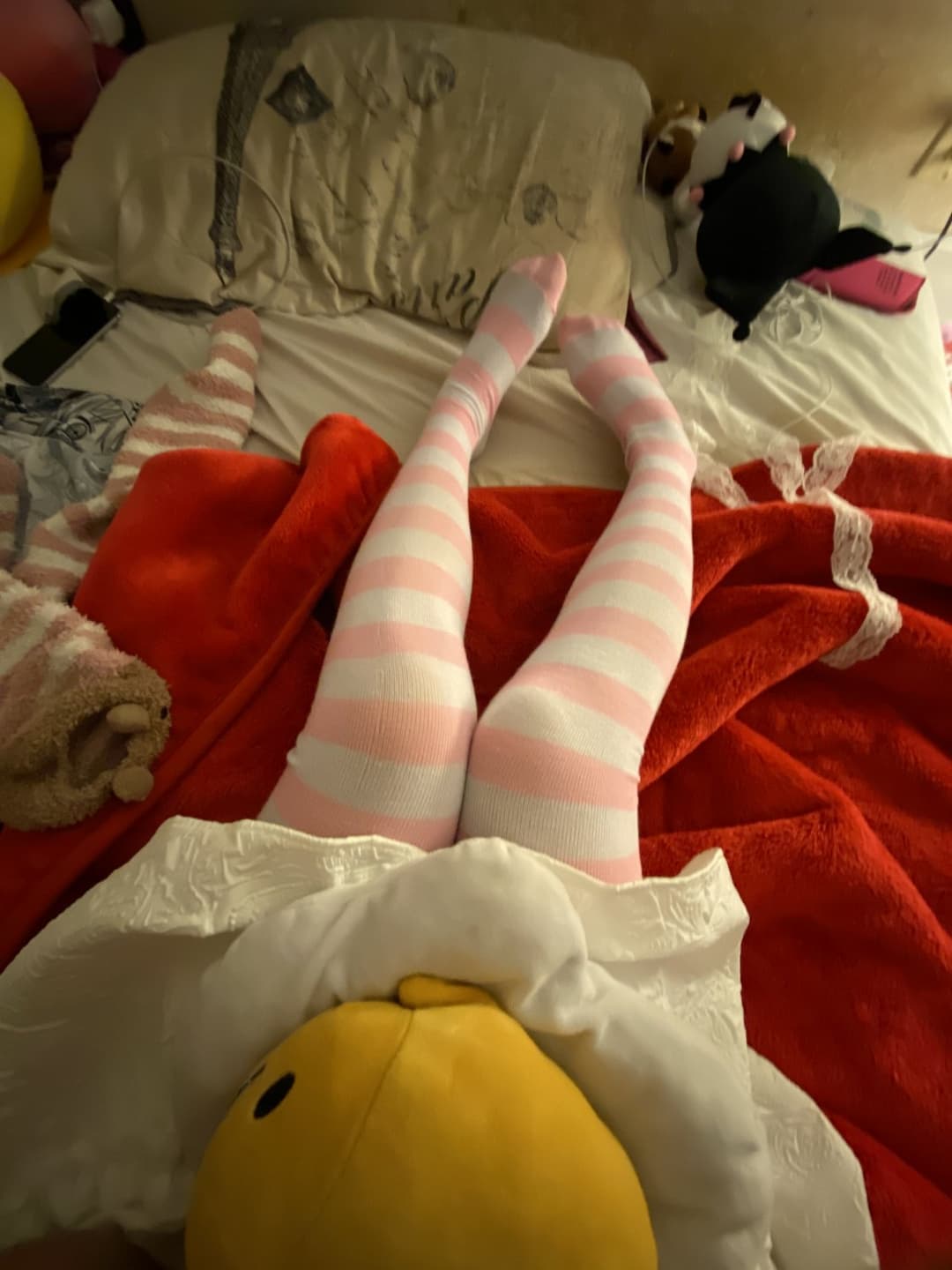 ABG GF More of my gf, if you guys wanna contact me What should app should I use? Comment it or dm.