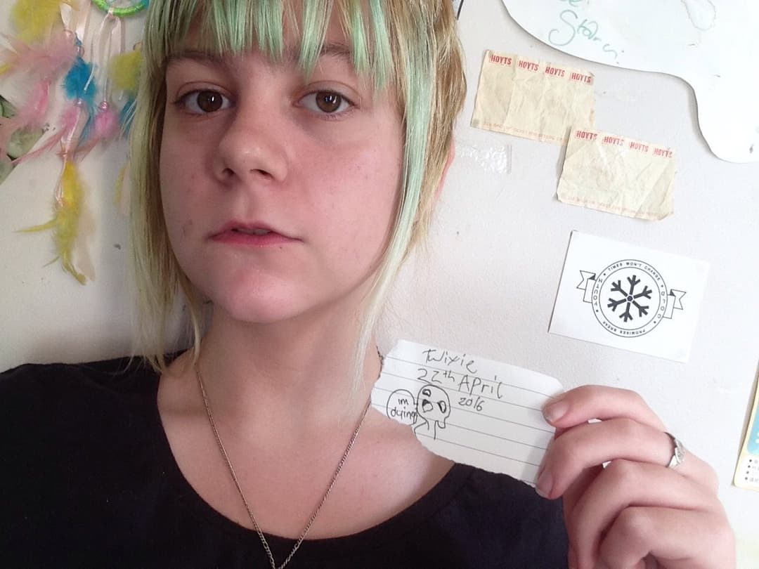 Emily scuderi aka twixie scuderi aka twixiepuppy old nude pics part 2