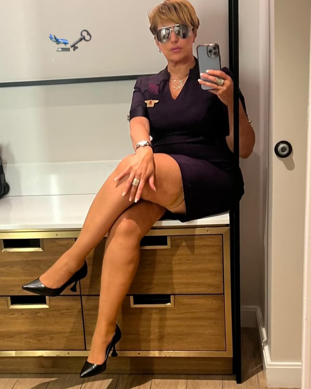 Thick Gilf flight attendant 2