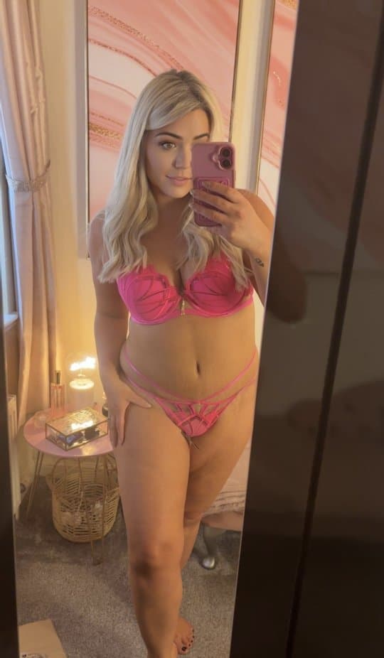 Hot milfs spicy pics leaked