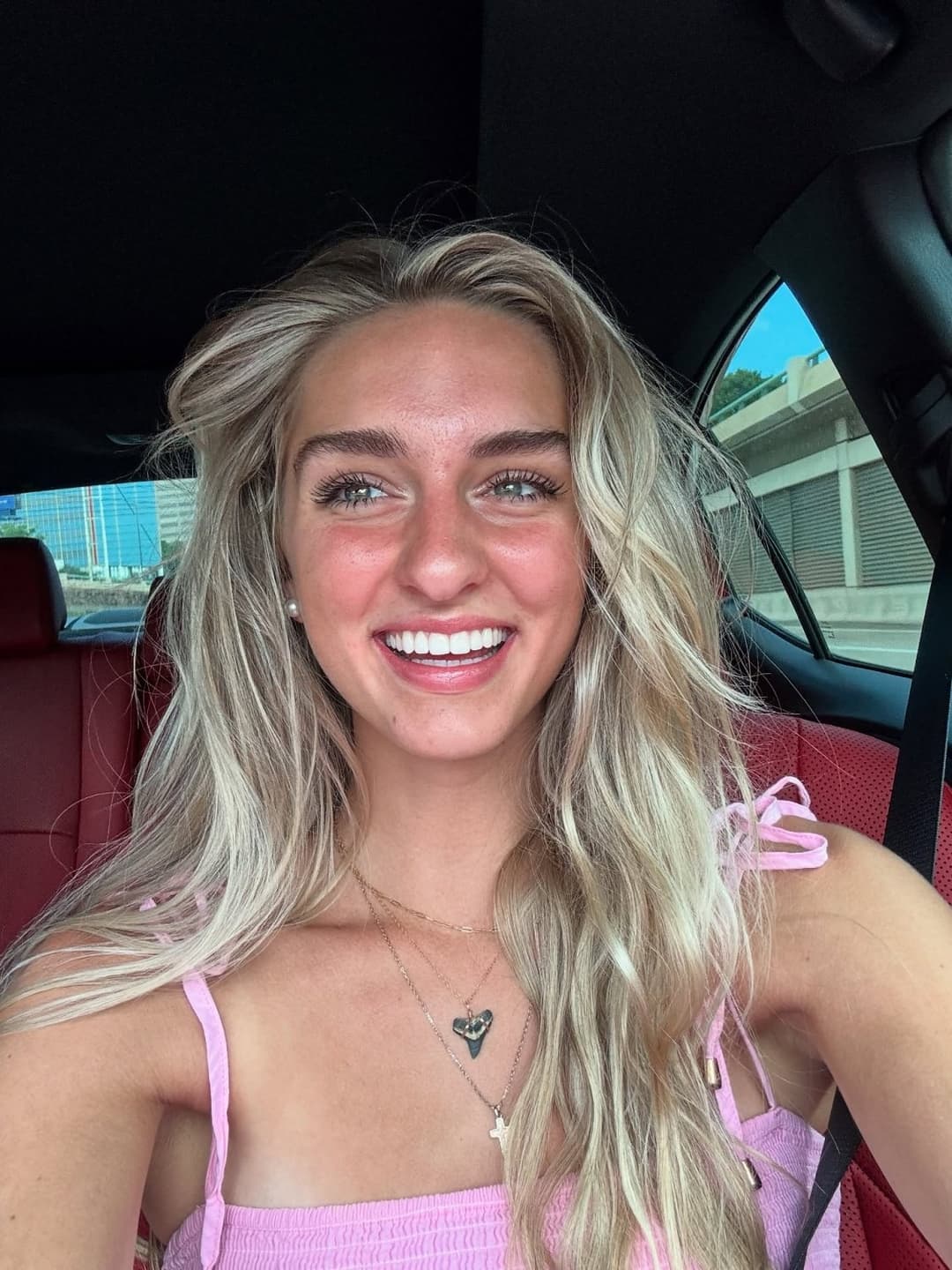 This good Christian girl ??