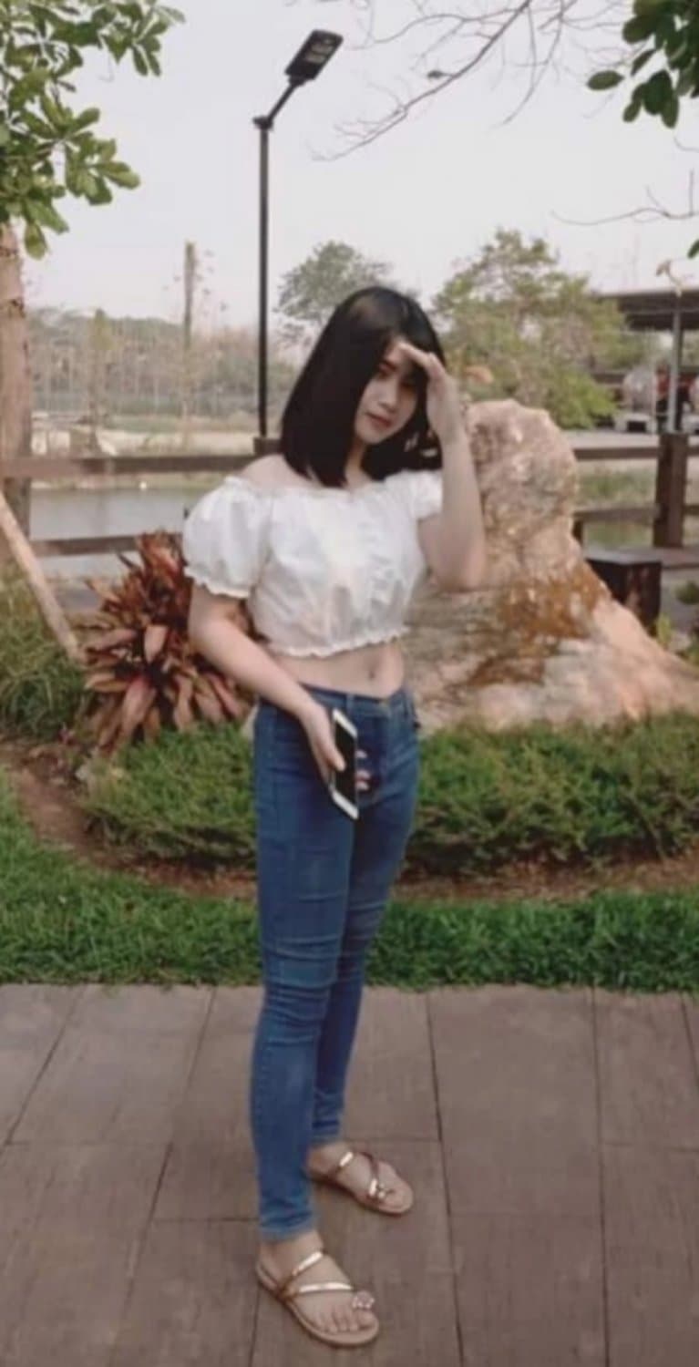 Gift a beautiful curvy girl with large breasts