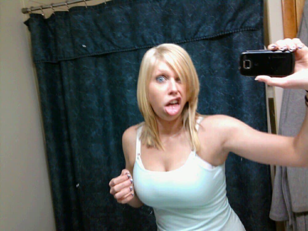 Click to view full size Webslut renowned Stacie R., forever wank fodder on the ?..??