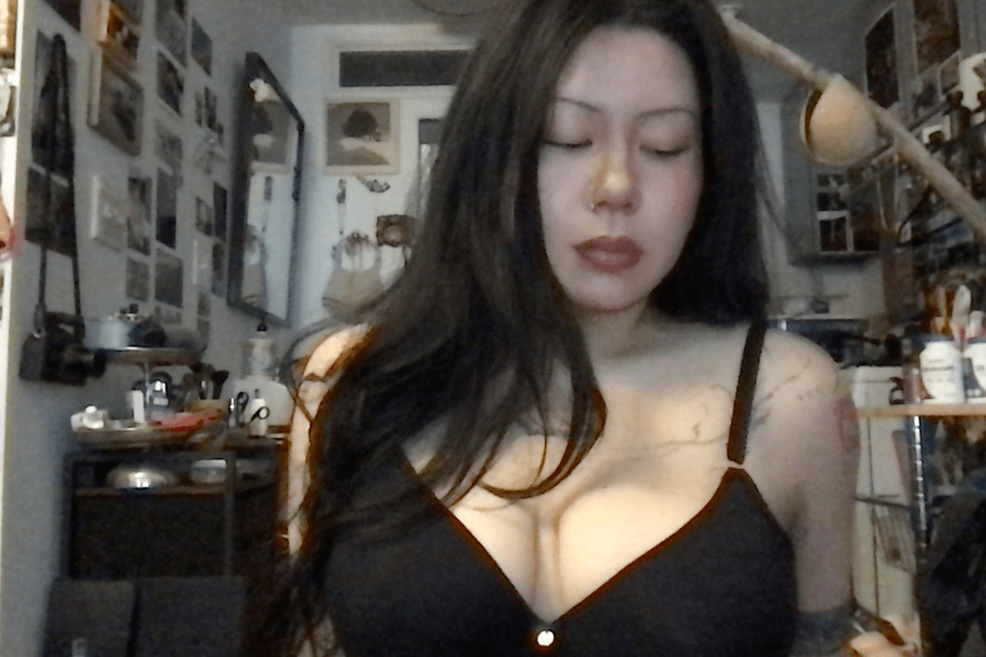 m@k!ng 1m@g3s chris juan taiwanese sex dol told me to use her