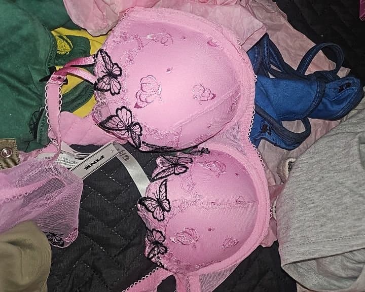 curious boy wearing gf´s clothes and using her toys! what a slut! kik: RainyLad1