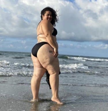 COLUMBIAN BBW BIKINI BABE
