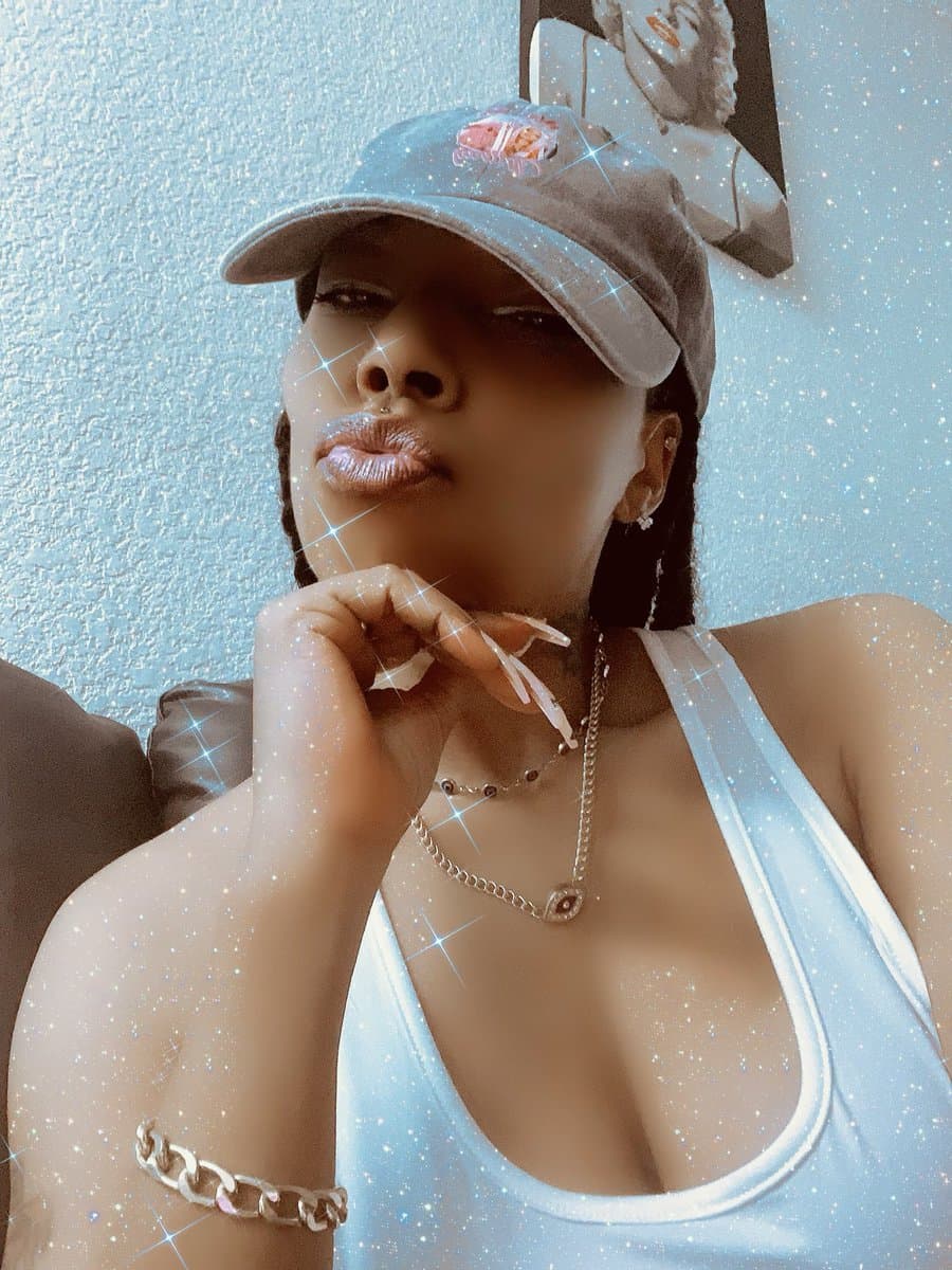 She Do Massages and Sell Pussy in Memphis, Nashville and ATL