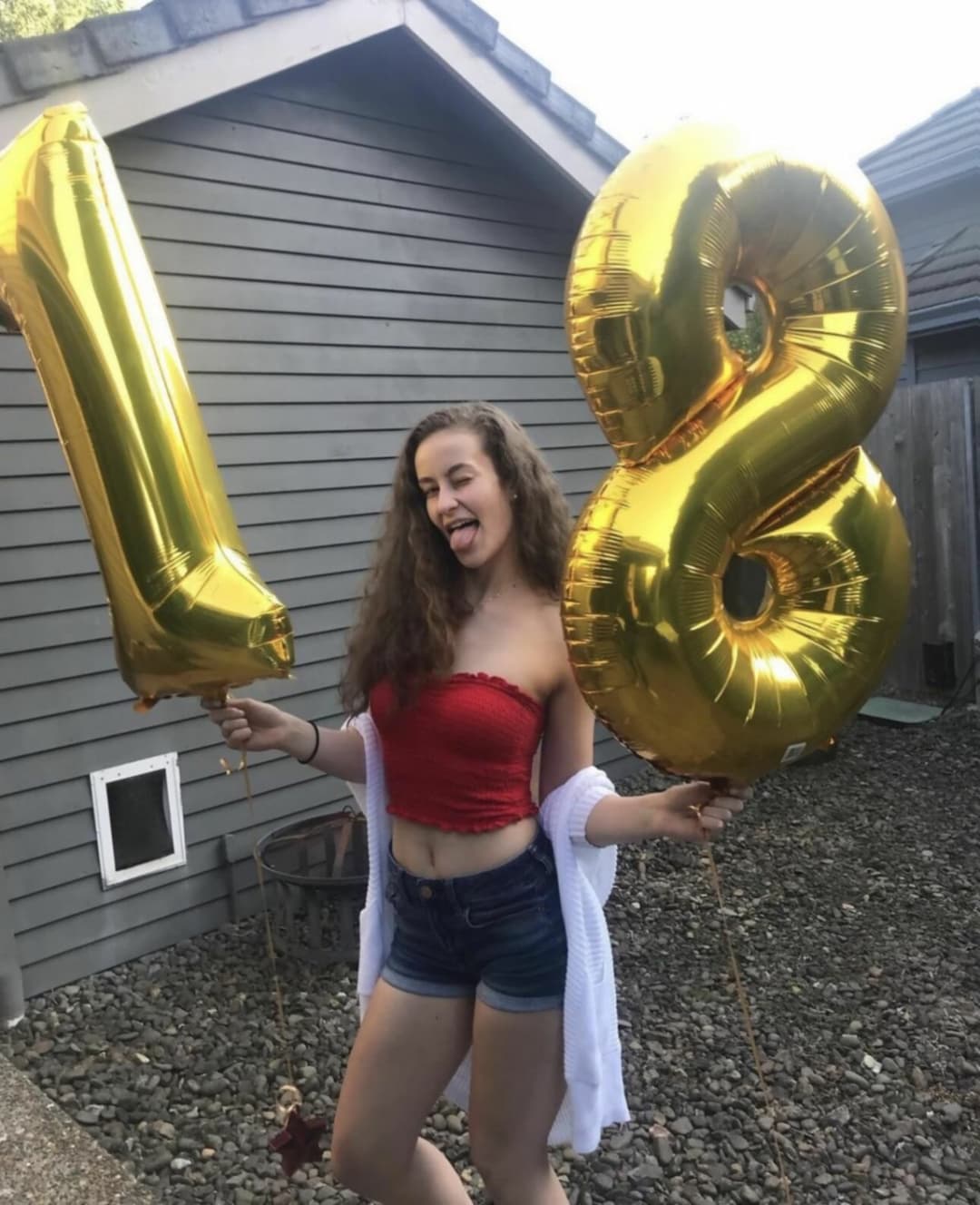 Hot Amateur Teen Has a Birthday party - 18yo posing for Gooners on the internet