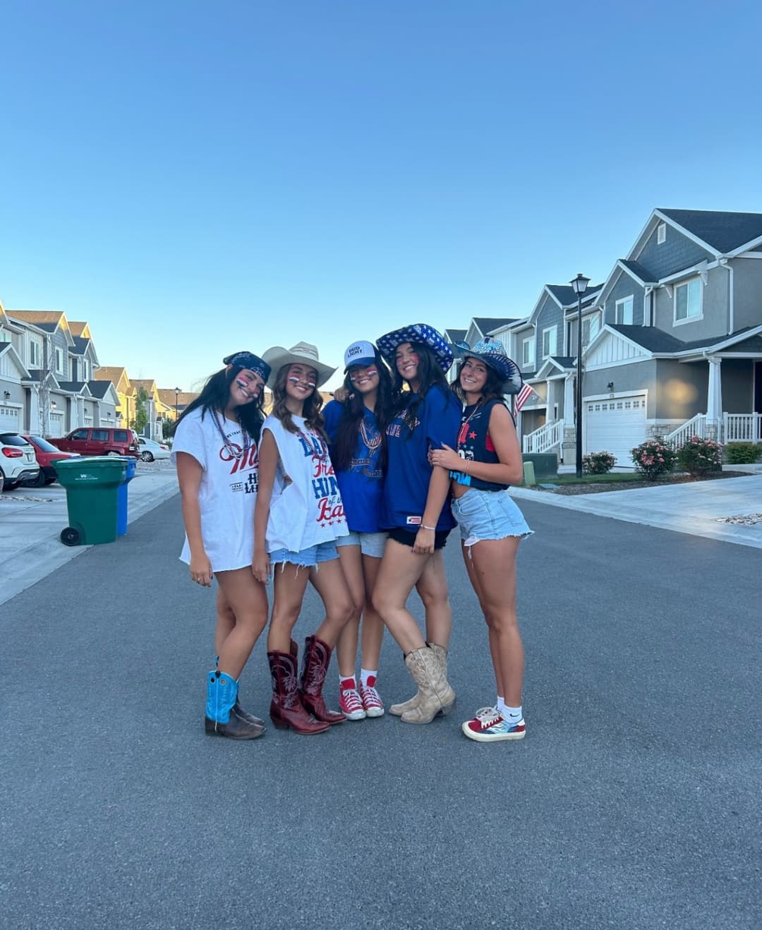 Tatted brunette teen slut laney (18)