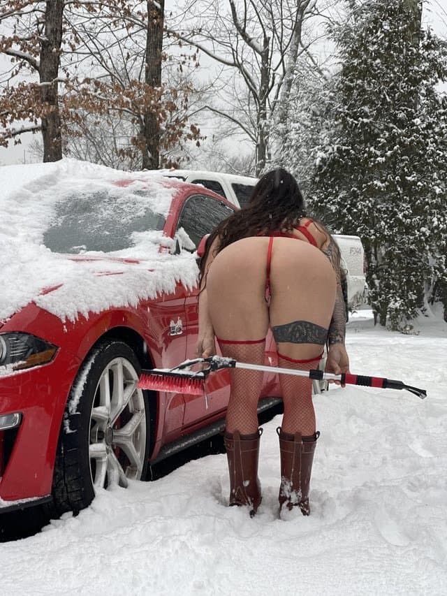 Curvy Big Tit Redneck Slut Wife