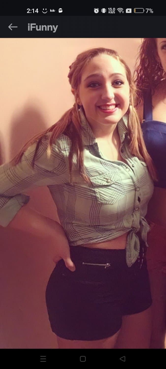 Click to view full size Comment on Lexi 30 and her fat tits. Kik in comment with my Kik for same treatment