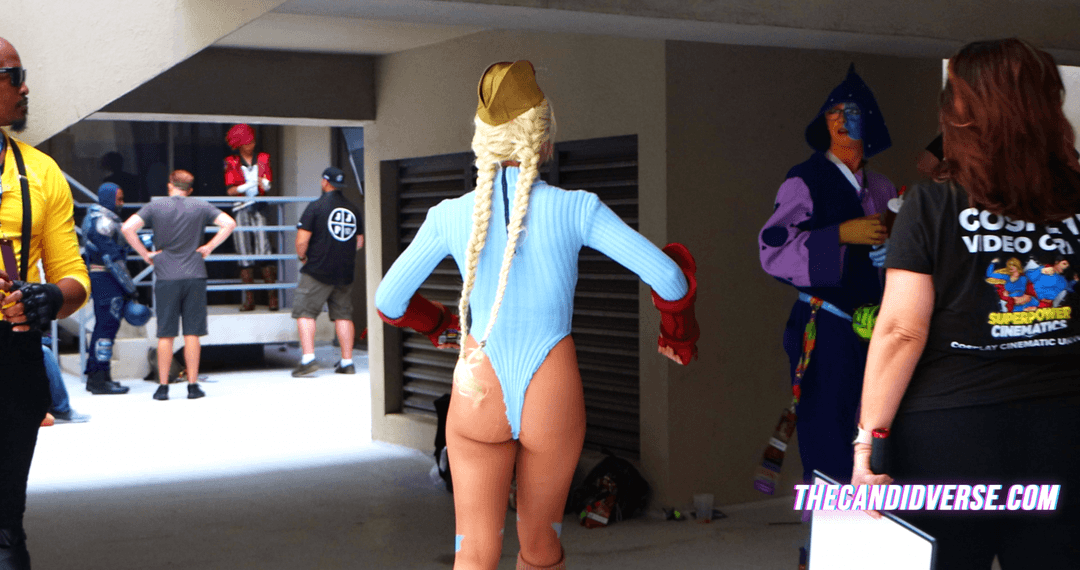 American Perfect Blonde at the Comic Con