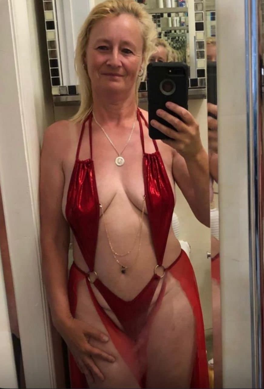 British Milf Jayne 57yo From UK ??