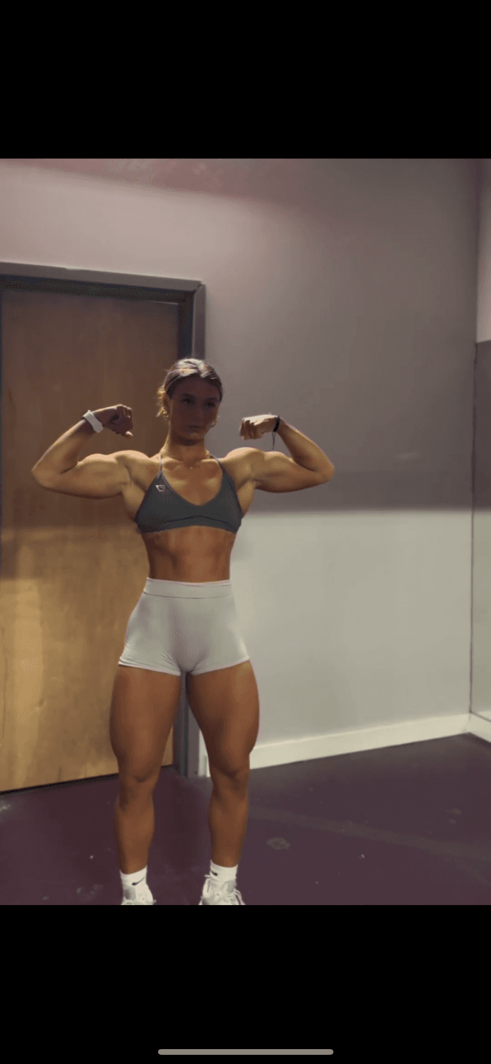 Fbb Bella hill’s beautiful bulge