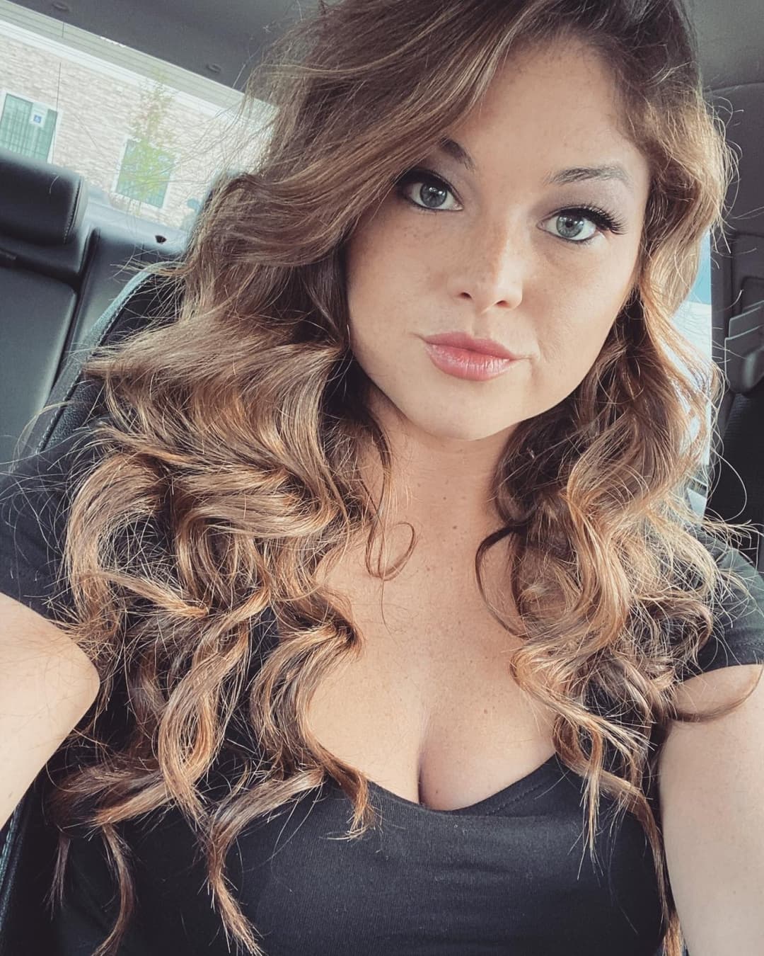 ♈? hot caucasian adult model strips down (äřïëł łÿņň)