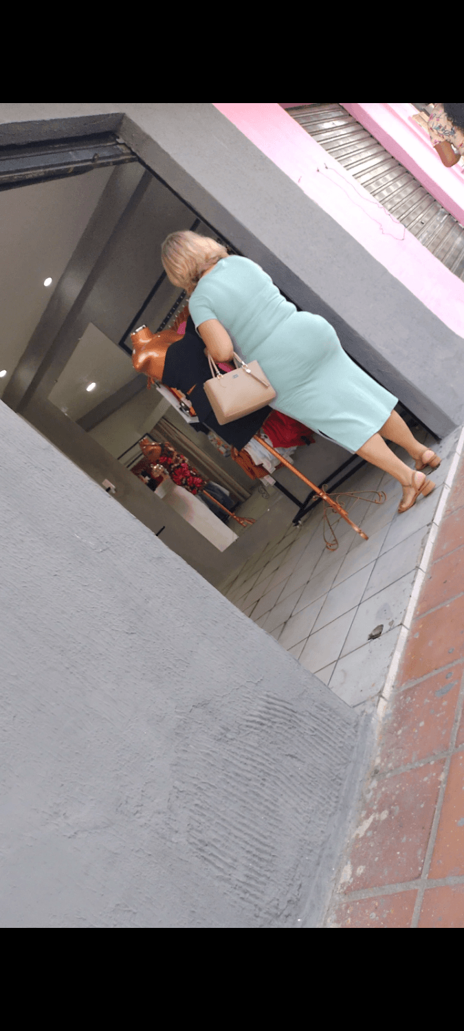 Crente do bundão cheio de celulite