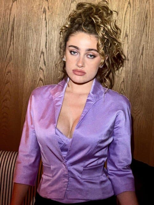 Rachel sennott goon for her big tits and goon worthy face