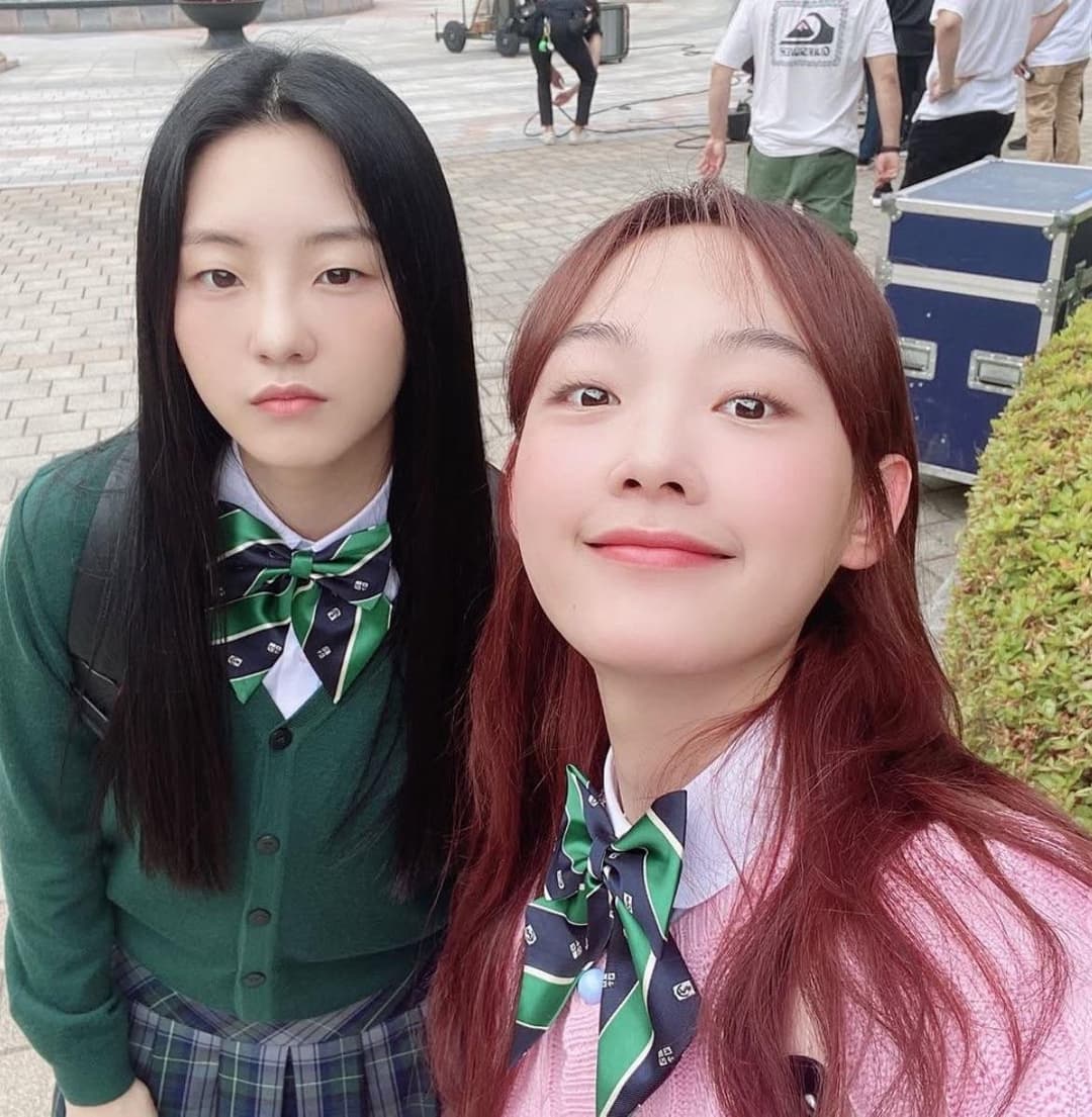 Dm to goon to any all of us are dead or squid game girl