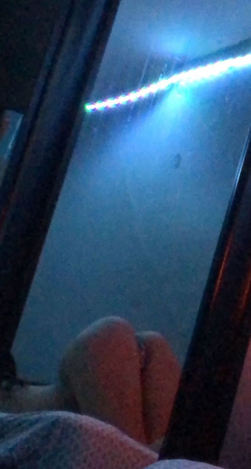 Hot sexy slutty teens ? (18+)