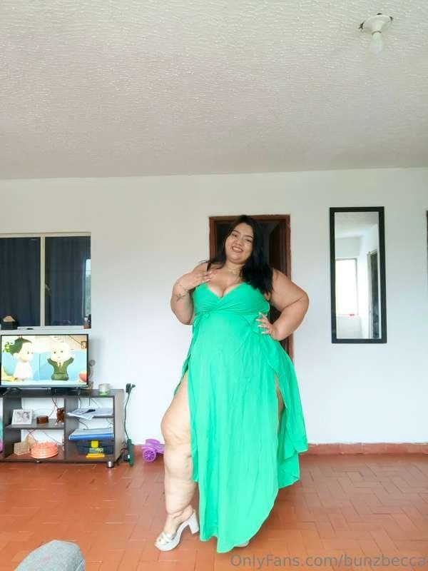 ChuNky C0LomBi@N Bo0tY !!