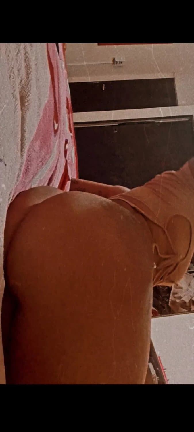 Gordi buena con cara angelical y tremenda cola parte 3