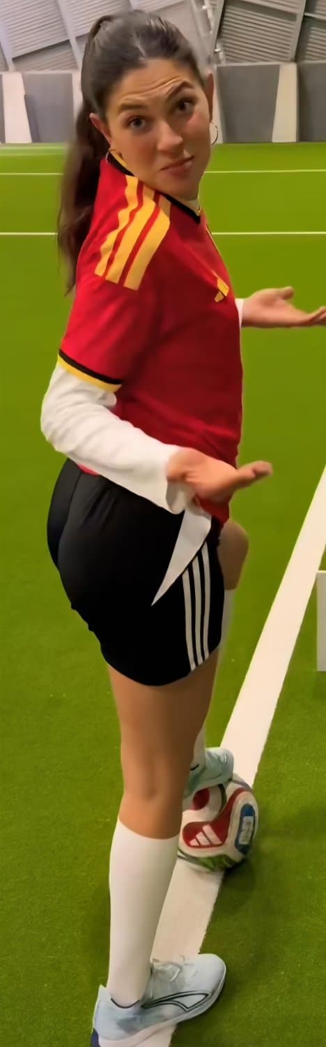 Celine Dept Ahego face