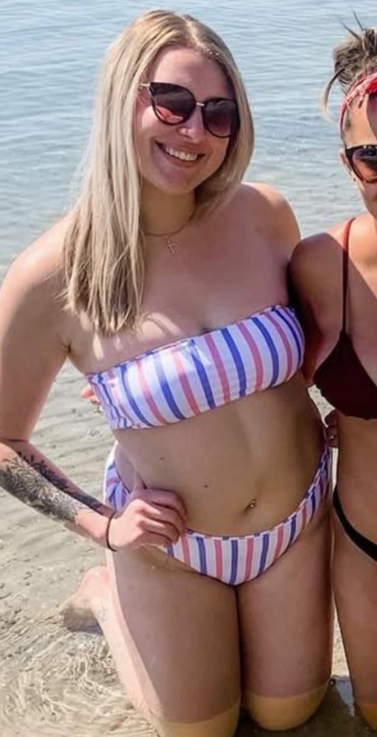 Busty PAWG I know irl would look a lot better w everyone’s load painting her glasses