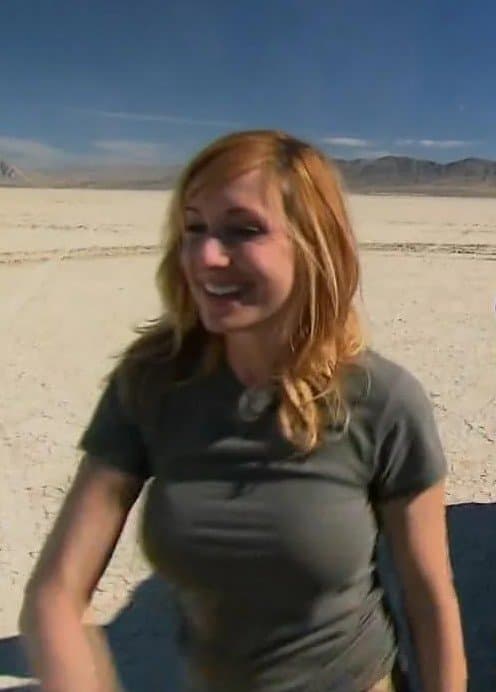 Red headed Kari Byron. Love when the dorky nerdy chic is also super sexy hot
