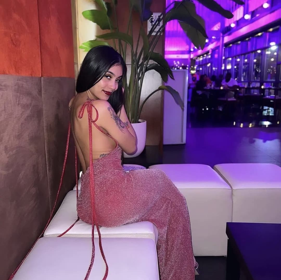 Photo dump of my slutty sexy ass aunt i want to fuck