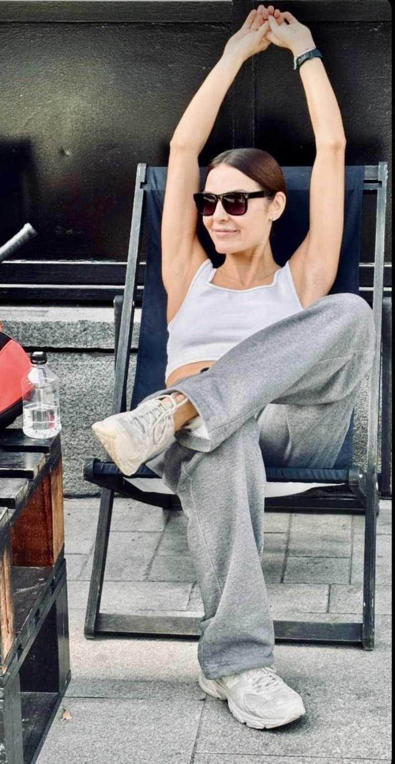 Ukrainian classy MILF Kik cutieposts to see some more photos of her